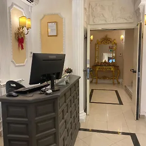 Erdarelli 3*, Roma Italia